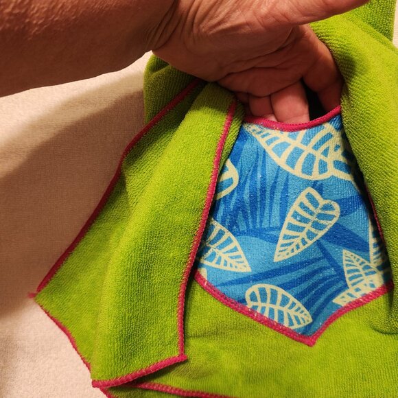 Madagascar's Alex Microfiber Pet Towel - NWT - Picture 6 of 6